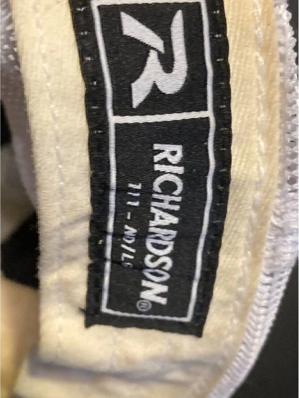 Richardson adjustable mesh